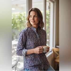 L.L. Bean Women's XL Wrinkle Free Blue Ditsy Floral 100% Cotton Blouse Top